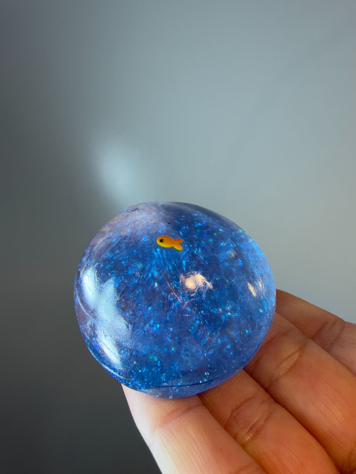 Glitter sea ball squishy