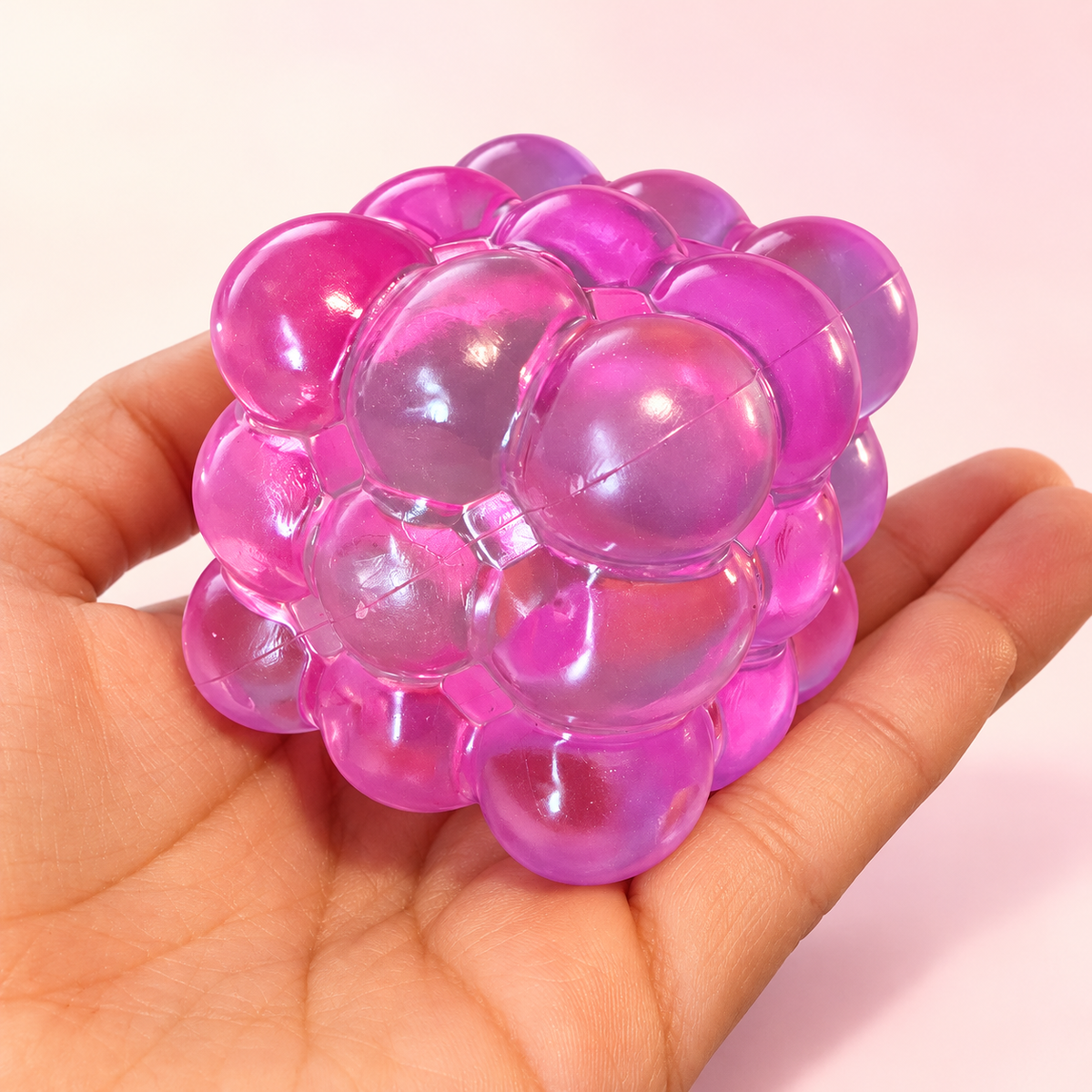 Bubble cube squishy — bright background