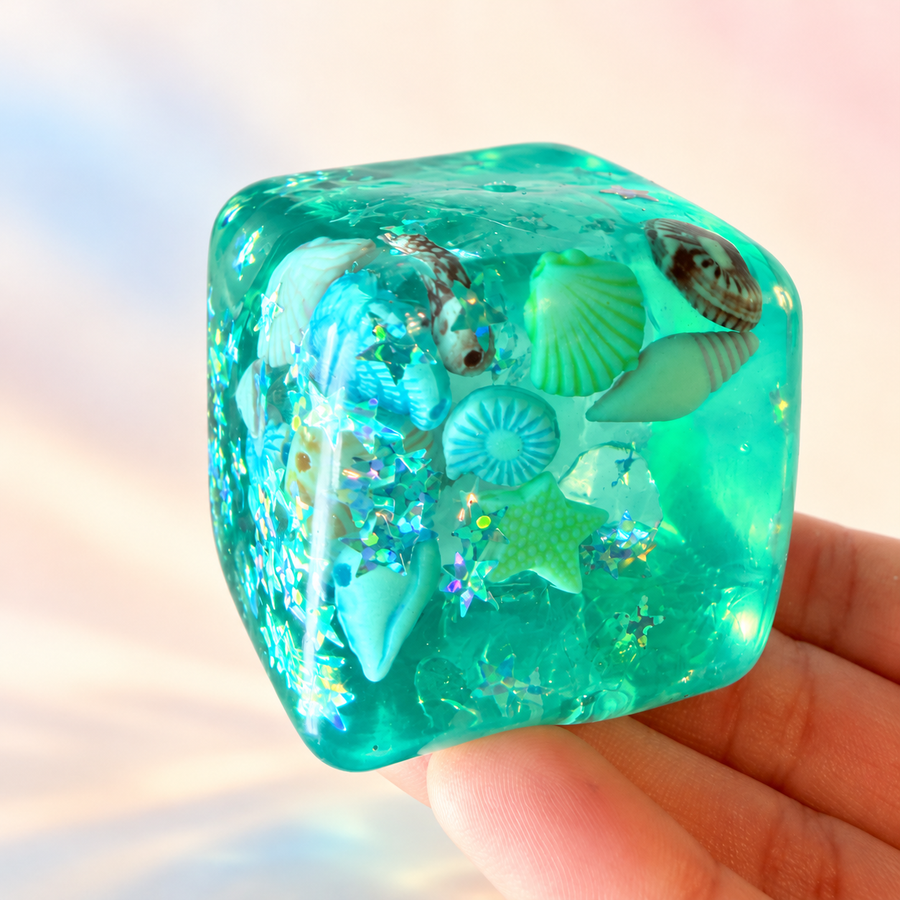 Sea cube 🫧🌊 — bright background